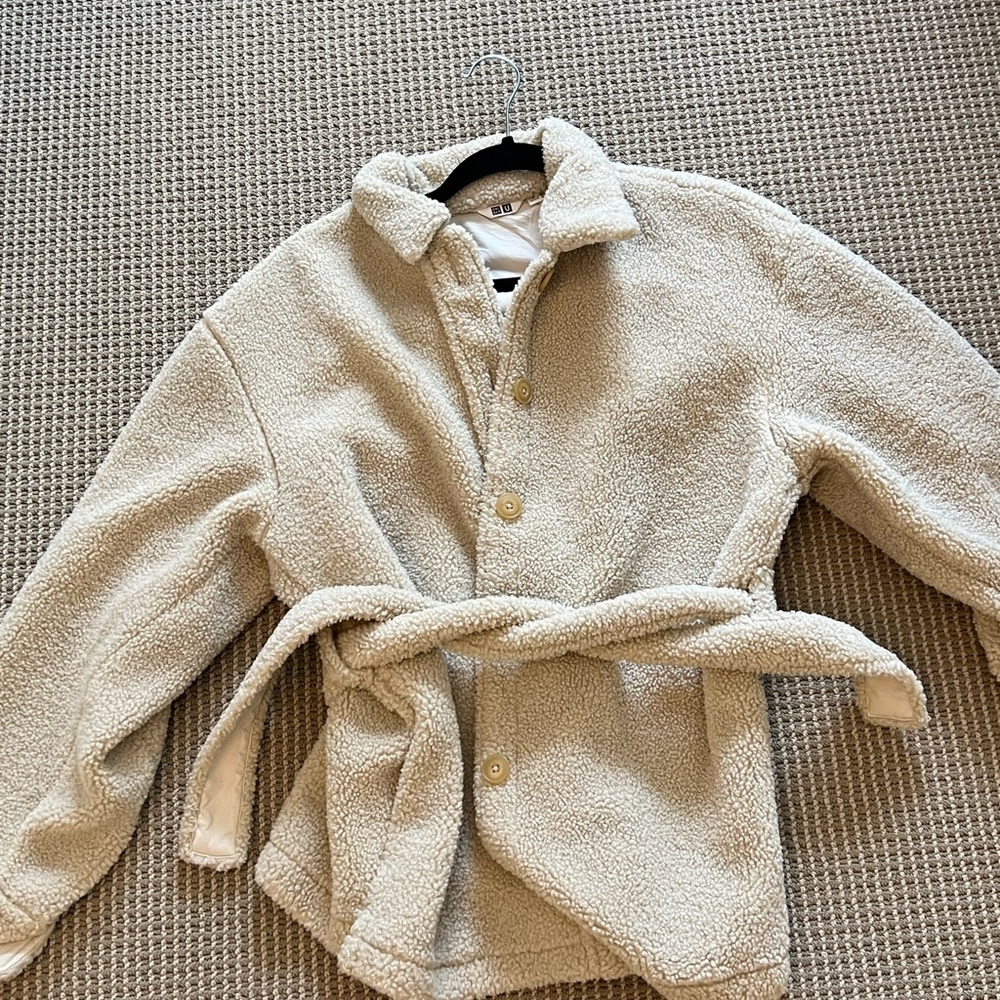 Uniqlo cream jacket size M